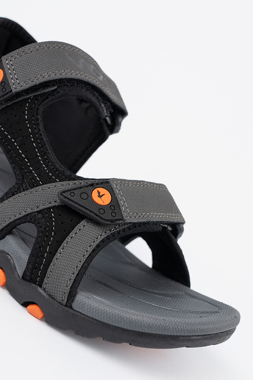 Hallid spordijalatsid