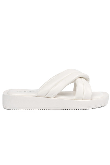 Naiste sussid platvormiga...