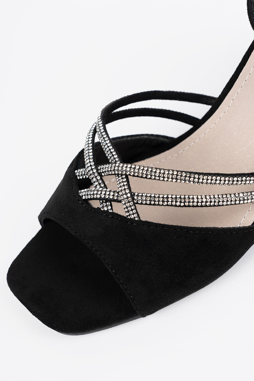 Mustad sametised naiste sandaalid...