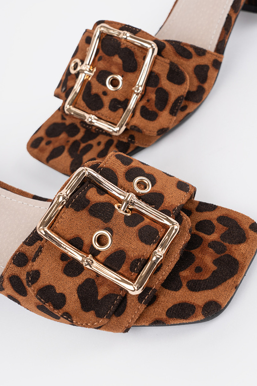 Naisterahvaste sussid kontsaga...