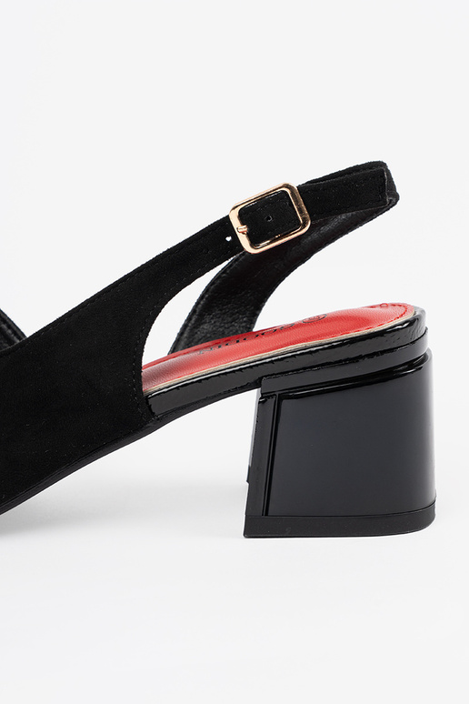 Mustad sametised naiste sandaalid... Mustad sametised naiste sandaalid...