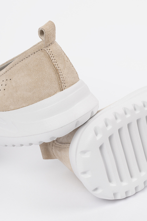 Liivakarva nahast mokasiinid platvormiga Liivakarva nahast mokasiinid platvormiga