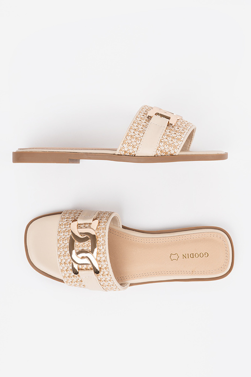 Naisterahvaste liivakarva sussid... Naisterahvaste liivakarva sussid...