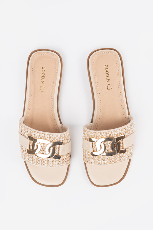 Naisterahvaste liivakarva sussid... Naisterahvaste liivakarva sussid...