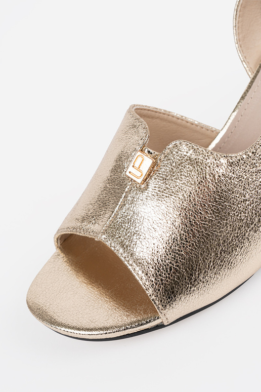 Kuldse värvi sametised naiste... Kuldse värvi sametised naiste...