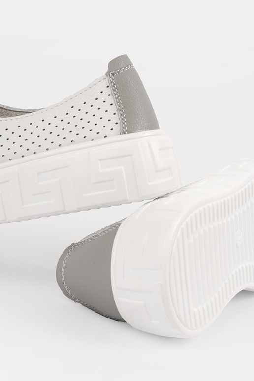 Valged aedikud naiste spordijalatsid...