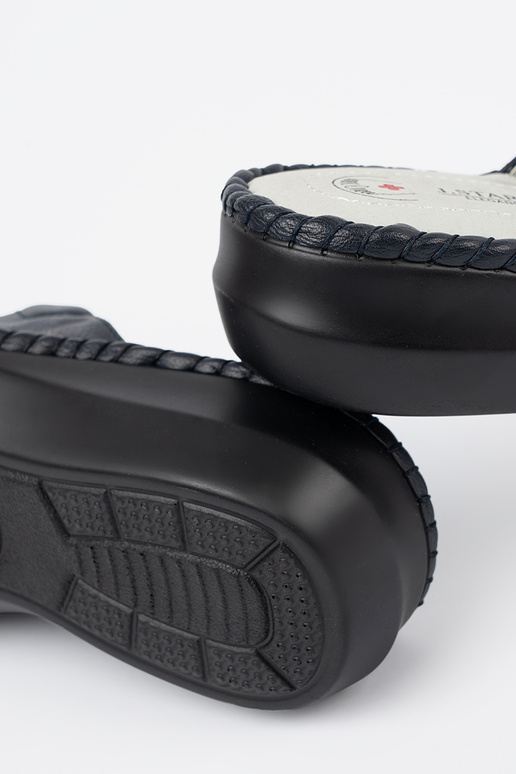 Naiste sussid nahast sisetaldadega... Naiste sussid nahast sisetaldadega...