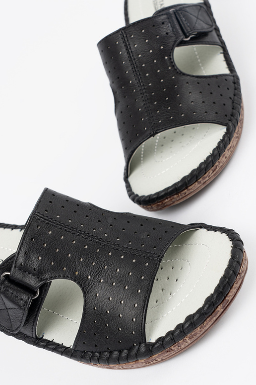 Sussid platvormiga lõikega musta värviga