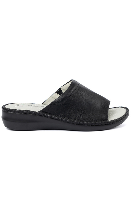 Naiste mustad sussid nahkdetailidega Naiste mustad sussid nahkdetailidega