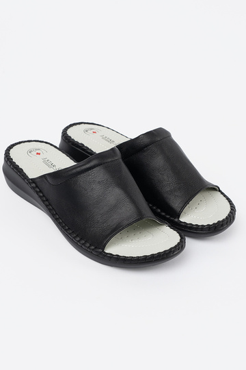 Naiste mustad sussid... 2