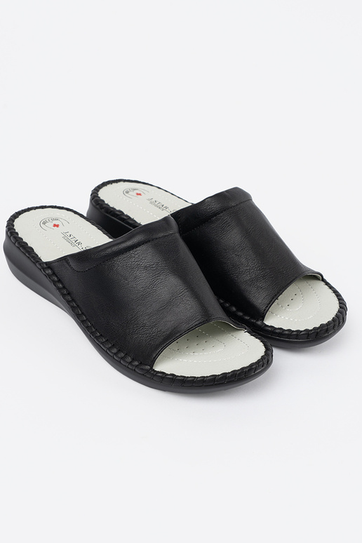 Naiste mustad sussid nahkdetailidega Naiste mustad sussid nahkdetailidega