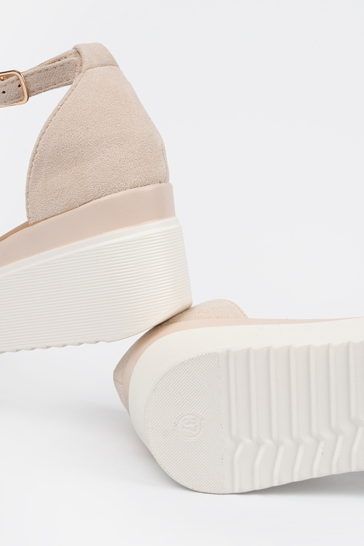 Elevandiluu värvi kingad naiste omad...