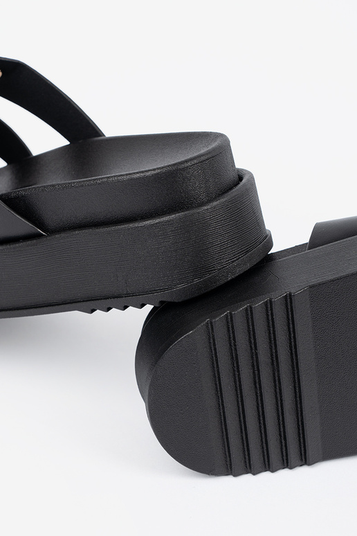 Sussid naiste omad platvormiga Msuud