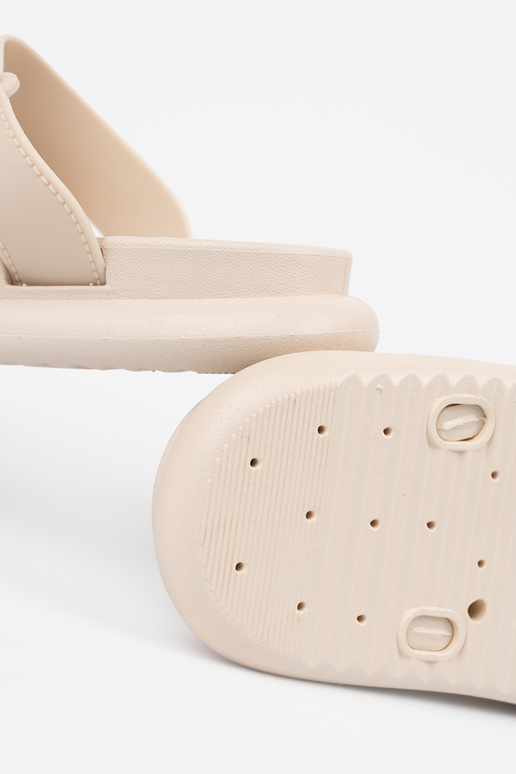 Elevandiluu värvi plätud naiste omad...