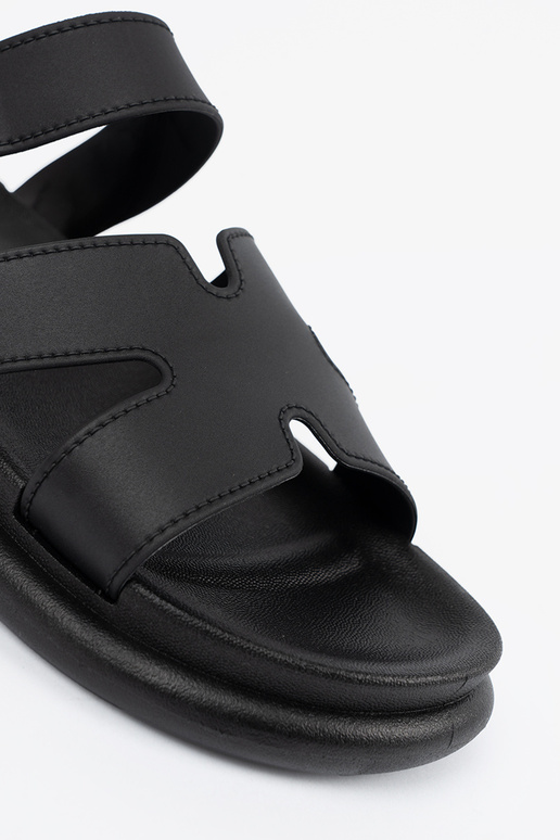 msuud plätud naiste omad tasasel tallal