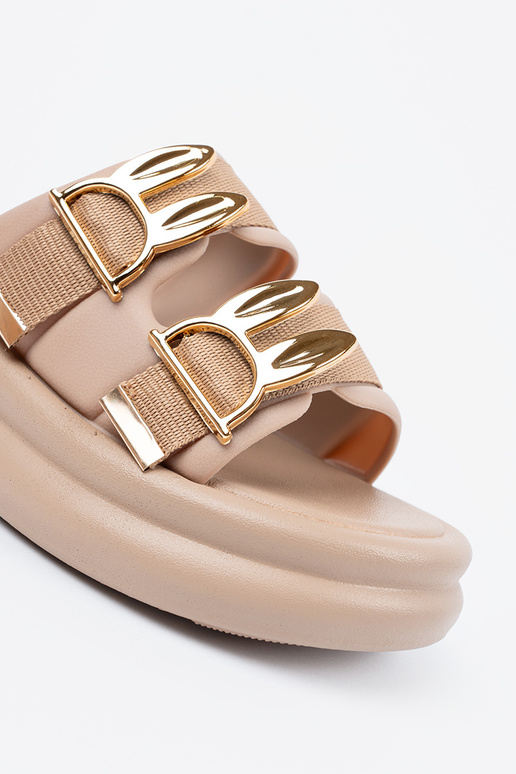 Küpsisevärvi sandaled kuldsete...