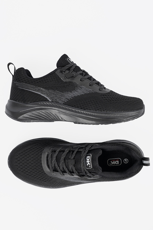 Mustad spordijalatsid