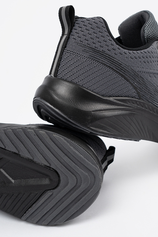 DK hallid spordijalatsid sportlikus...