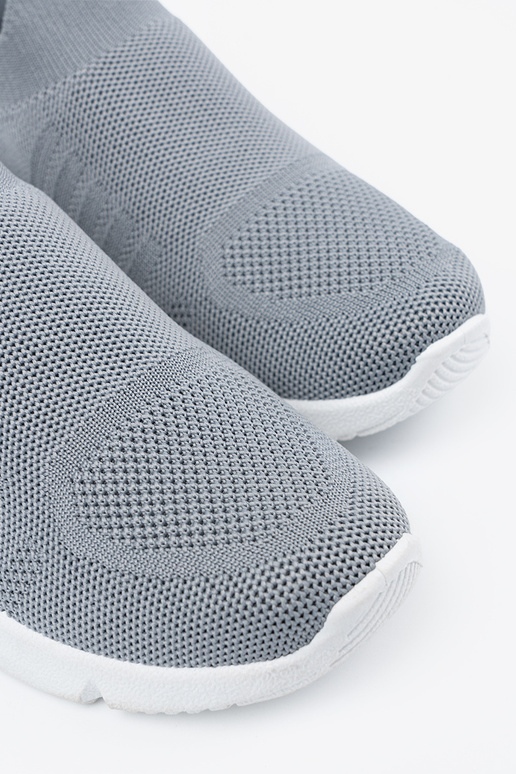 Hall sportlikud jalanõud kinnisega Hall sportlikud jalanõud kinnisega