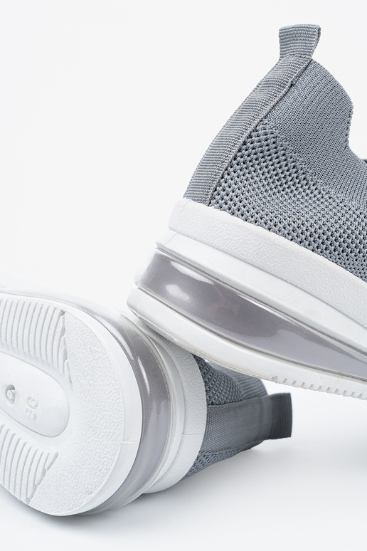 Hall sportlikud jalanõud kinnisega Hall sportlikud jalanõud kinnisega