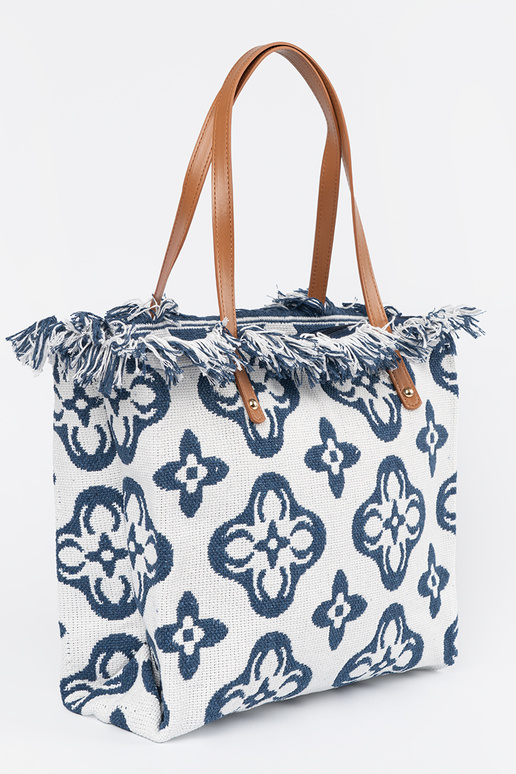 Rannakott, millel on nööbid