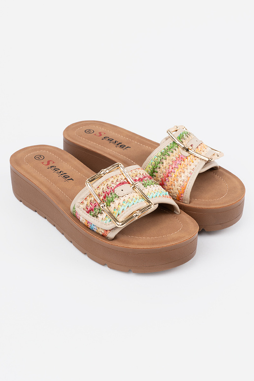 Erivärvilised sussid klambritega