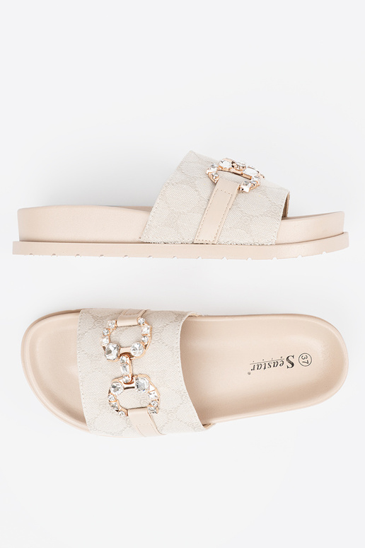 Elevandiluu värvi plätud ze zdobieniem