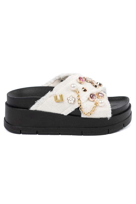 valget värvi plätud msuul platvormil...