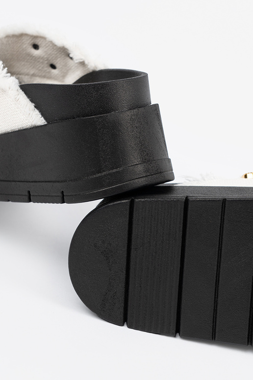 valget värvi plätud msuul platvormil...