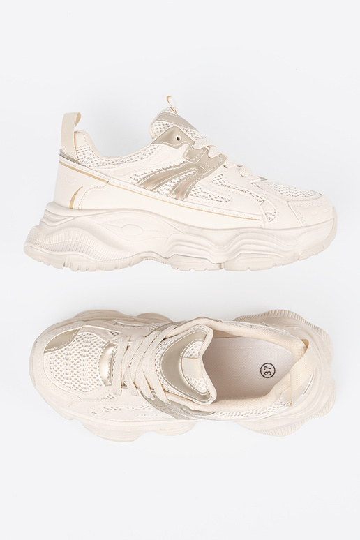 Ebaregulaarse värvusega spordistiilis...