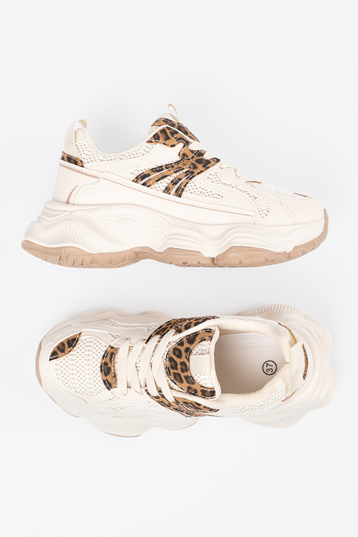 Spordistiilis kingad paksul...