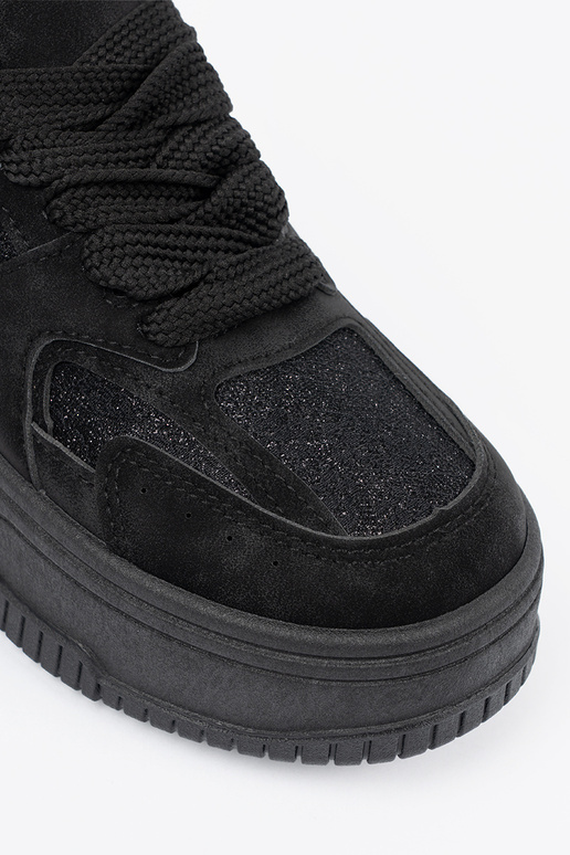 Mustad naiste vabaaja kingad paeltega Mustad naiste vabaaja kingad paeltega