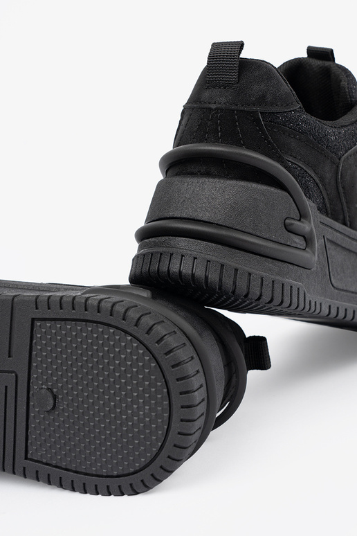 Mustad naiste vabaaja kingad paeltega Mustad naiste vabaaja kingad paeltega