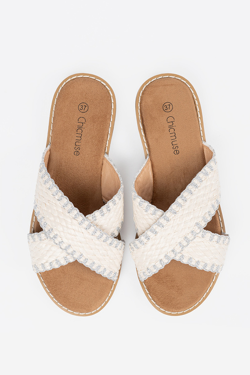 valget värvi plätud punutud tasasel...