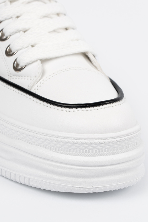 Valged naiste kingad platvormiga Valged naiste kingad platvormiga