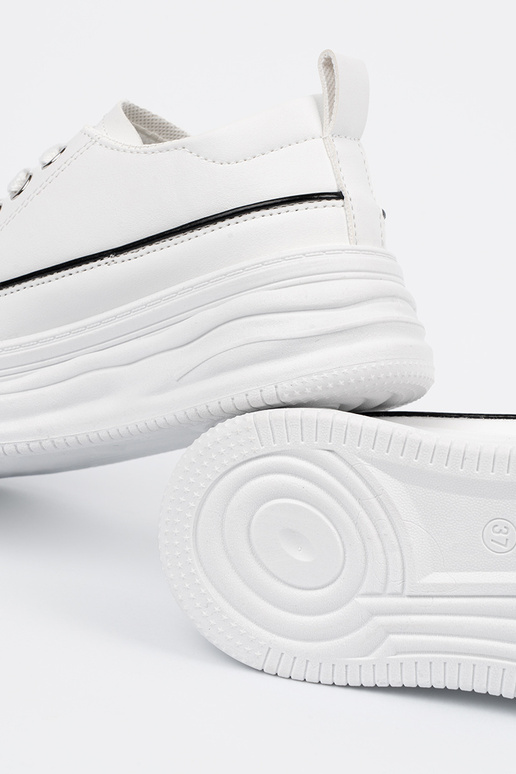 Valged naiste kingad platvormiga Valged naiste kingad platvormiga