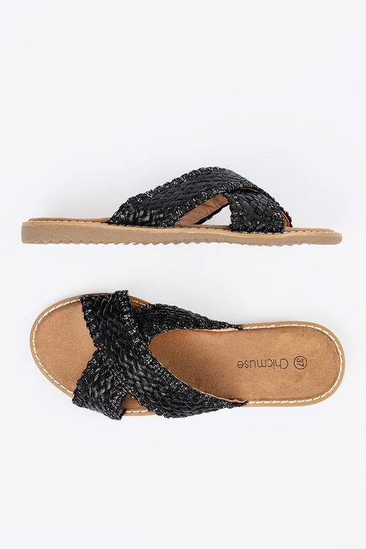 Mustad naiste sussid mustritega