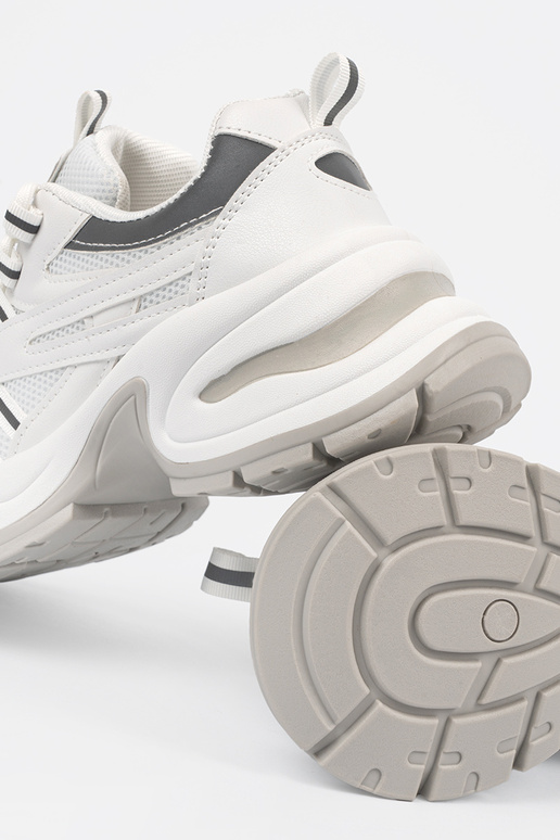 Valged naiste kingad platvormiga