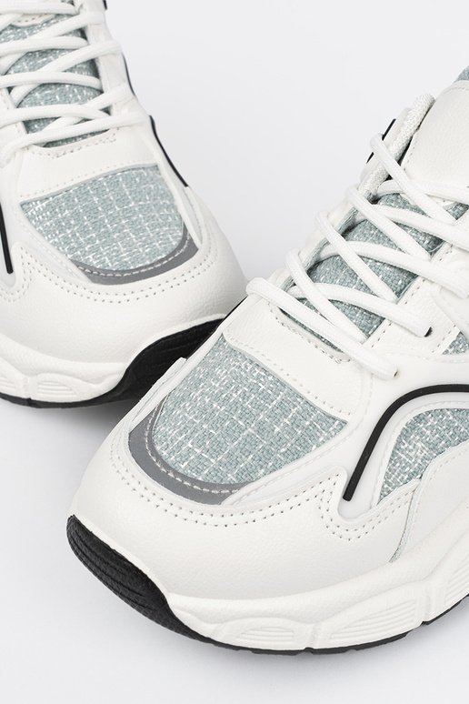 Valge-roheline spordistiilis jalatsid...