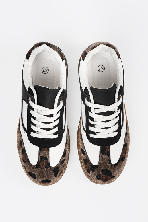 Must-valged spordistiilis jalatsid...