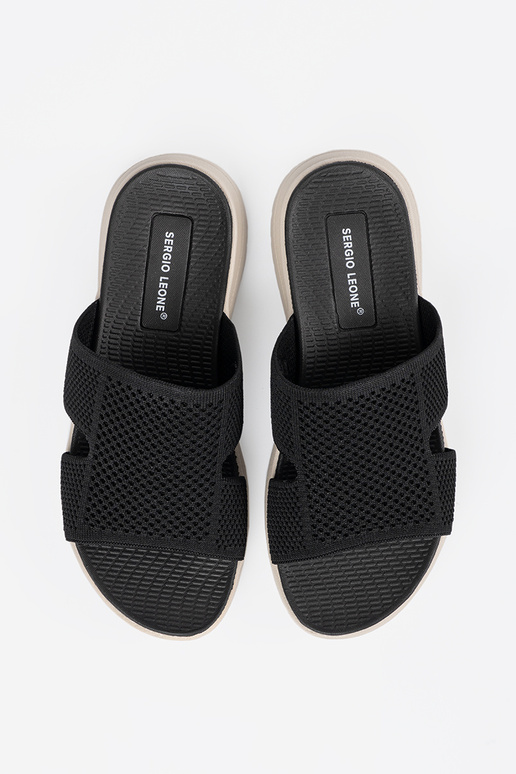 Mustad kingad avatud detailidega