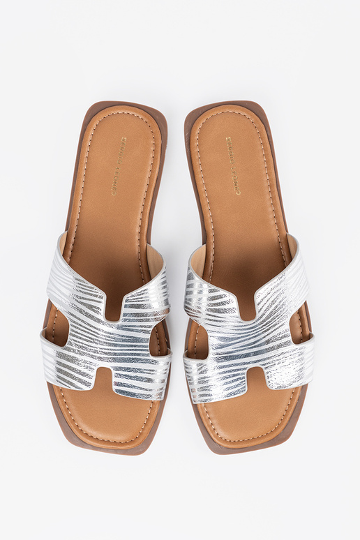 Hõbedased sussid ruudukujulise ninaosaga