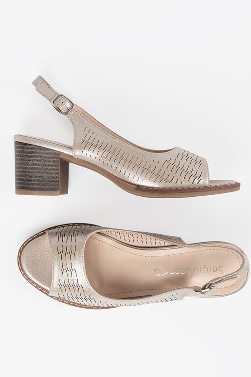 Kuldse värvi naiste kingad madala...