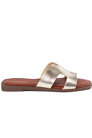 Kerge kuldse värvi sussid...