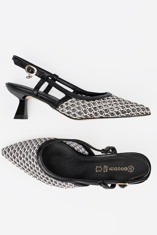 Aukudega kõrge kontsaga sandaalid...