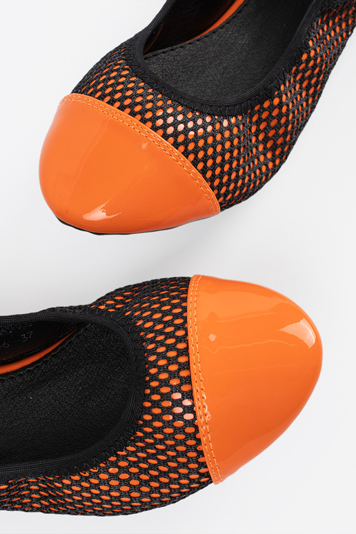 Oranžid ballerina kingad musta võrgu...