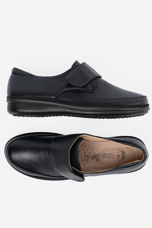 Naistel kleepuvate rihmadega poolsaapad