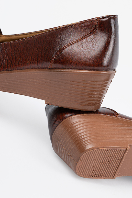 Madala platvormiga kingad