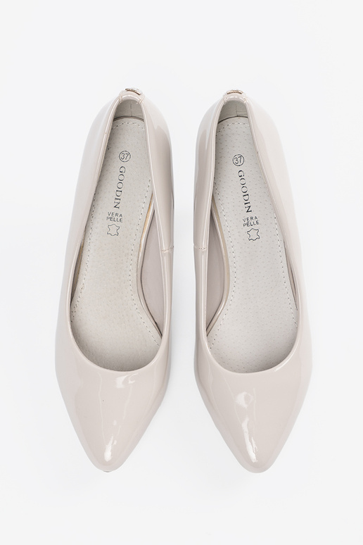 Hallid kõrged kontsad