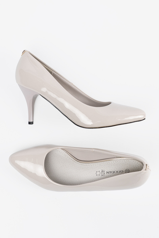 Hallid kõrged kontsad